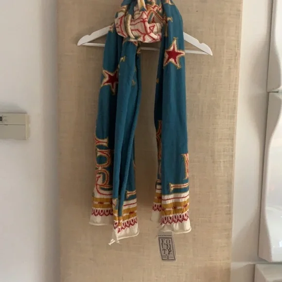 NWT KAPITAL KOUNTRY compressed pattern scarf - Picture 5 of 12